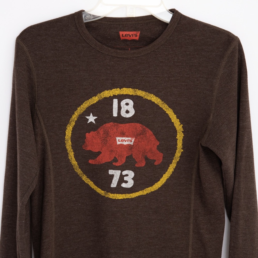 Levi’s brown thermal long sleeve top with 1873 brown bear screenprint size Small